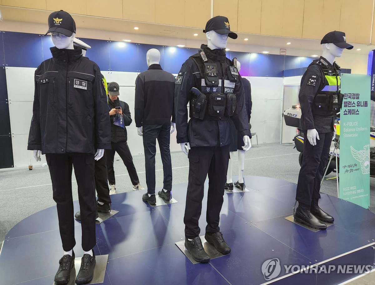 韓国警察　現行ベスト 韓国警察 現行ベスト - メルカリ