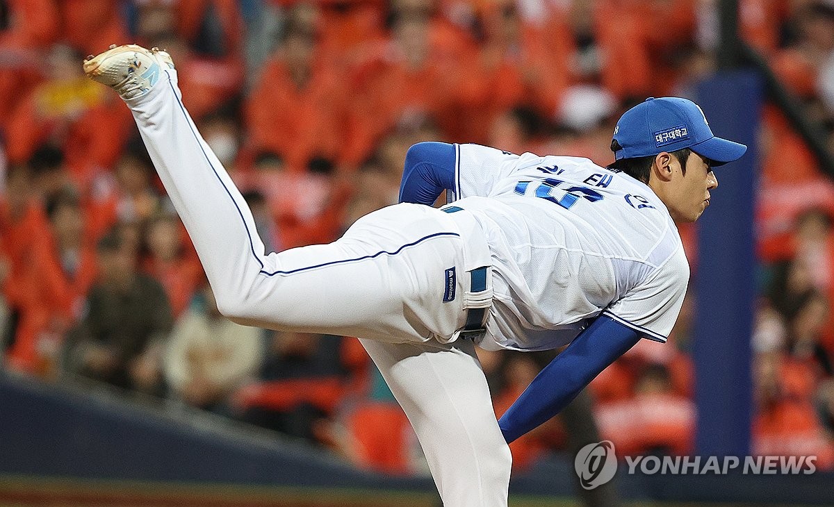 원태인에게 누가 돌 던지랴…그를 울린 문현빈의 스리런포 한 방