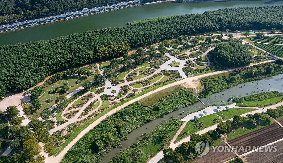 태화강 국가정원의 '자연주의정원' 우수디자인 은상