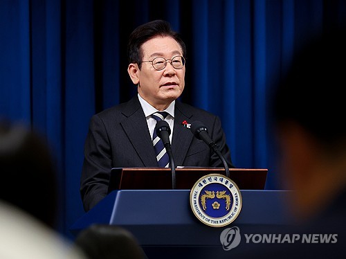 李대통령 %22계엄극복 국민 노벨상 충분…12월 3일 국민주권의 날%22