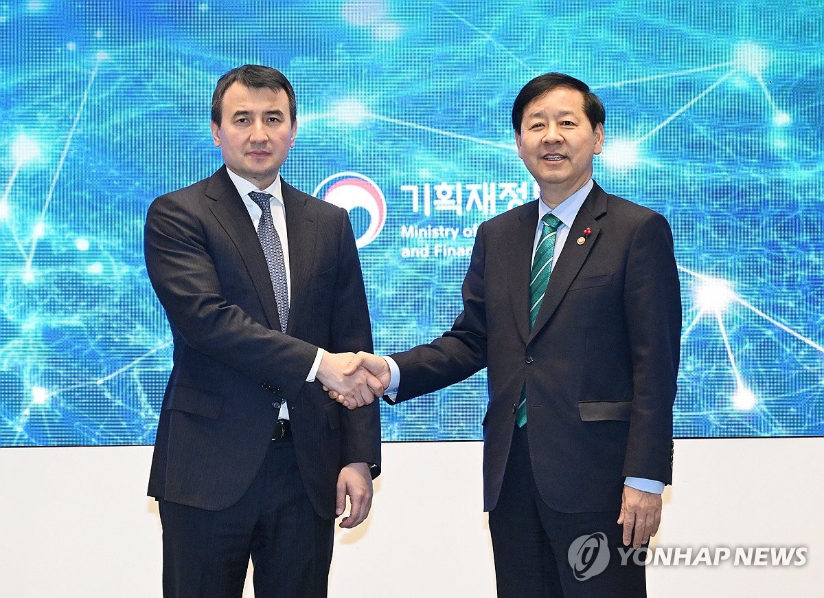 Deputy PMs from S. Korea, Uzbekistan hold meeting in Seoul