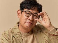 경찰, 이경규 약물운전 혐의 소환…소속사 "정상 처방약"