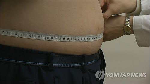 "비만 있어도 근력 강하면 사망위험 감소…악력으로 측정 가능"